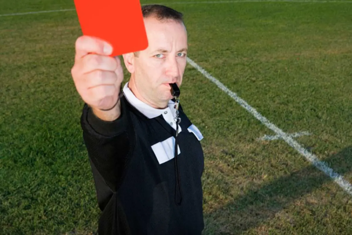 squalifica senza espulsione