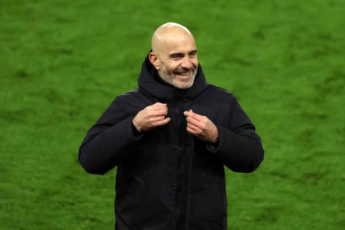 Enzo Maresca sorride